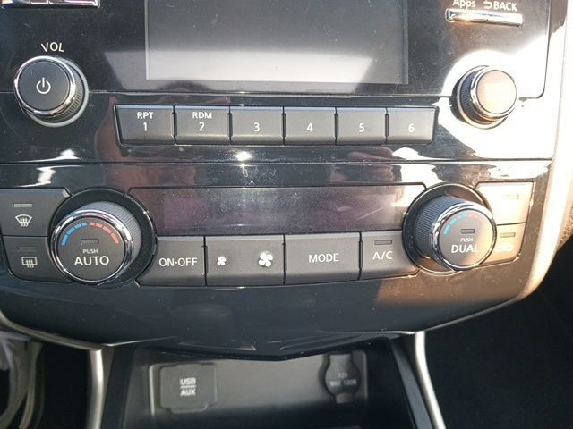 Used 2015 Nissan Altima Sedan