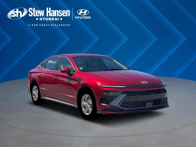 New 2026 Red Hyundai SE image 11