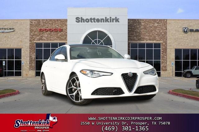 2019 Alfa Romeo Giulia 2.0 Ti Auto's photo