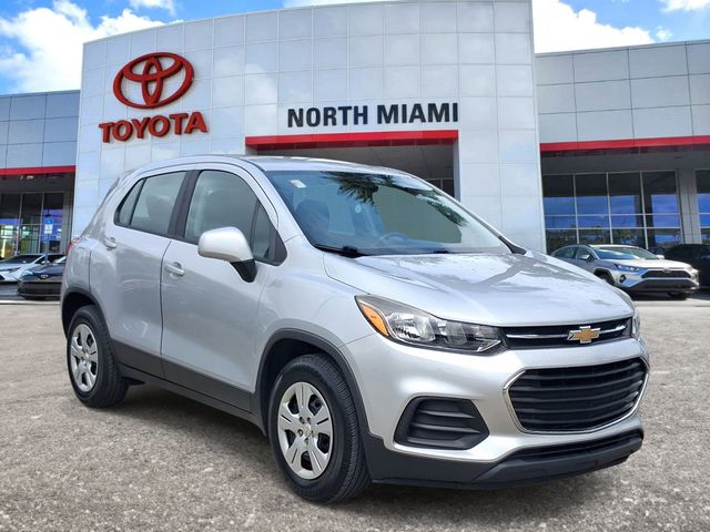 Silver Ice Metallic 2019 Chevrolet Trax LS FWD SUV / Crossover Front-Wheel Drive 6-Speed Automatic