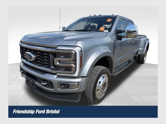 Iconic Silver Metallic 2024 Ford F-450 Super Duty Platinum Crew Cab LB DRW 4WD Pickup Truck Four-Wheel Drive Automatic