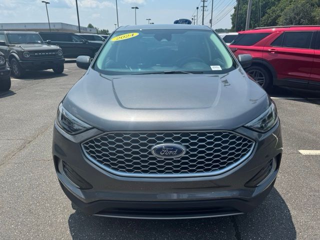 Used 2024 Gray Ford SEL image 2