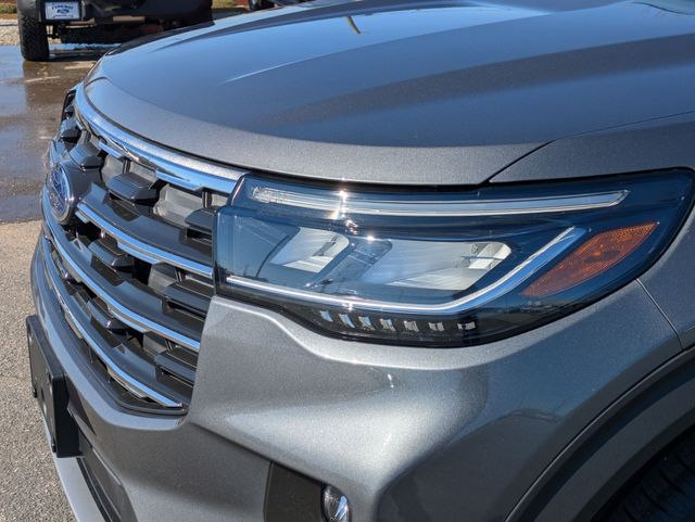 New 2026 Gray Ford Active image 9