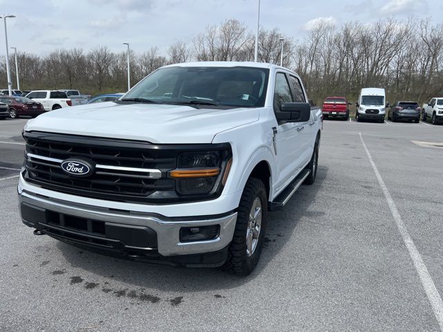 View vehicle photo 4