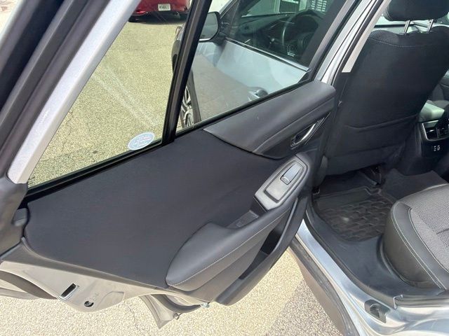 2024 Subaru Outback Premium Silver at Sutliff Volkswagen