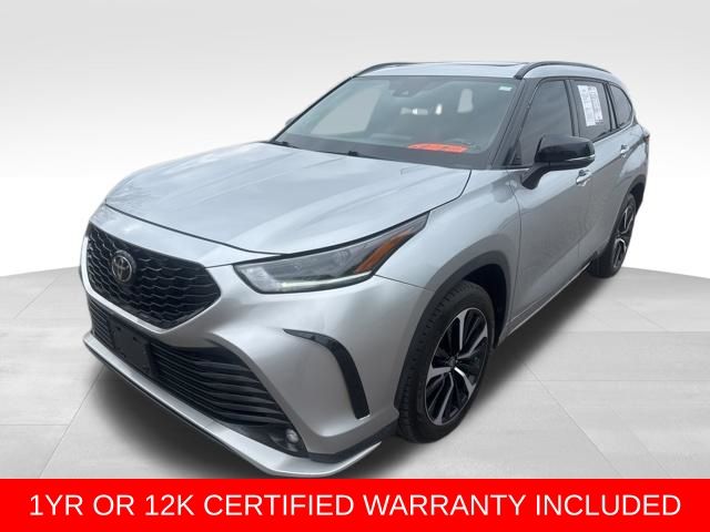 Silver 2022 Toyota Highlander XSE AWD SUV / Crossover All-Wheel Drive 8-Speed Automatic