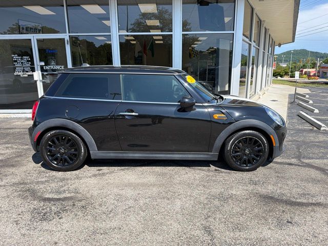 Midnight Black Metallic 2018 MINI Cooper 3-Door Hatchback FWD Hatchback Front-Wheel Drive 6-Speed Automatic