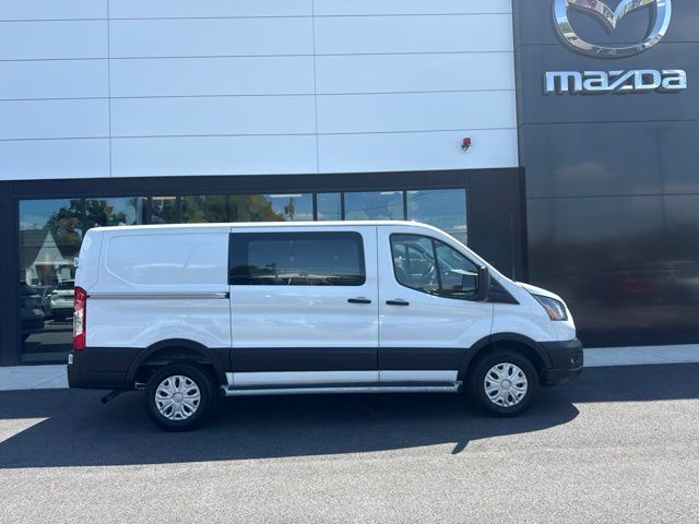 Used 2025 White Ford Base image 2