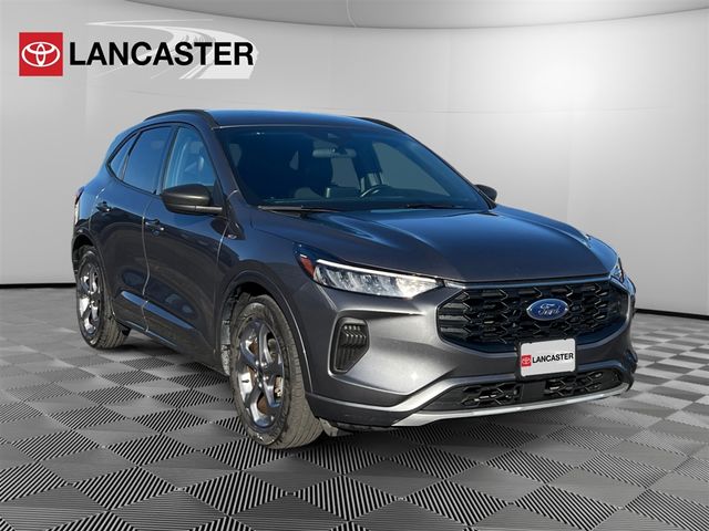 2023 Ford Escape ST-Line FWD