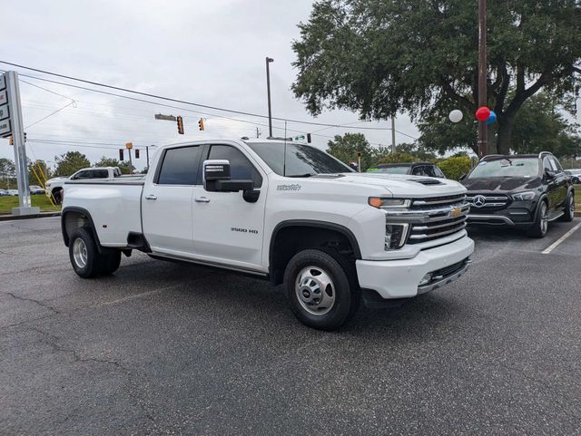 2022 Chevrolet Silverado 3500HD High Country Crew Cab 4WD    