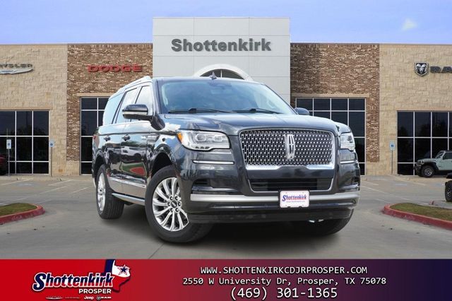 2023 Lincoln Navigator AWD's photo