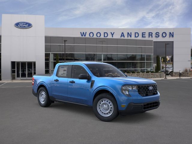 View vehicle photo 7