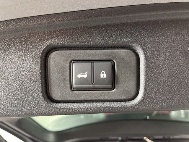 2025 Gun Metallic Nissan Pathfinder SL FWD SUV
