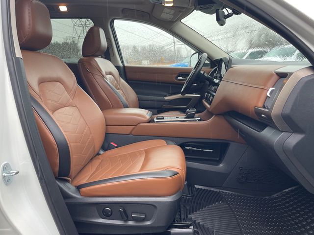 2023 Nissan Pathfinder Platinum - Pearl White Tricoat exterior view 13