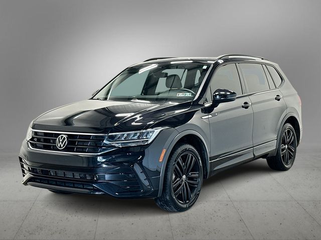 Deep Black Pearl 2022 Volkswagen Tiguan SUV / Crossover All-Wheel Drive 8-Speed Automatic