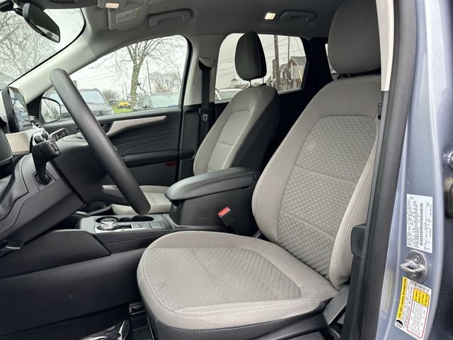 Used 2022 Blue Ford SE image 15