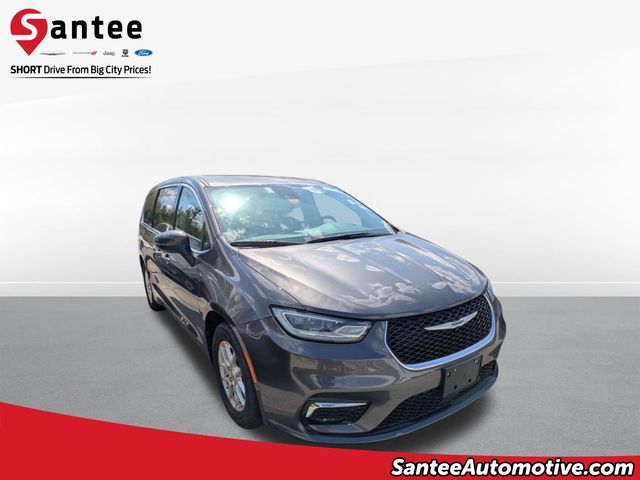 Gray (Granite Crystal Metallic Clearcoat) 2023 Chrysler Pacifica Minivan Front-Wheel Drive 9-Speed Automatic