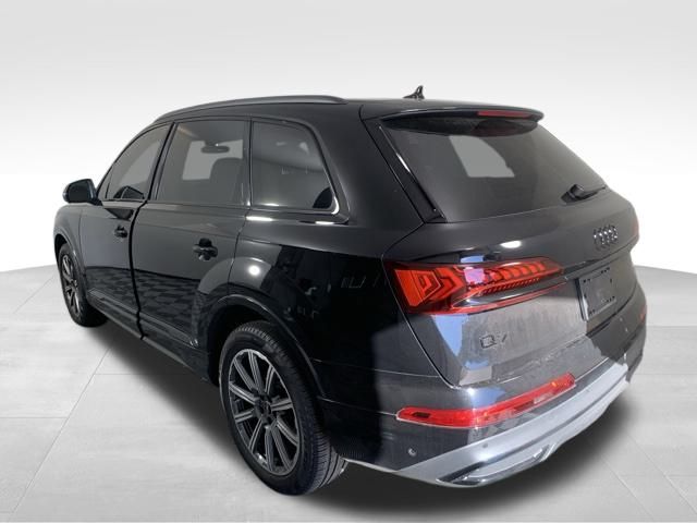 2023 Audi Q7 45 Premium Plus 5