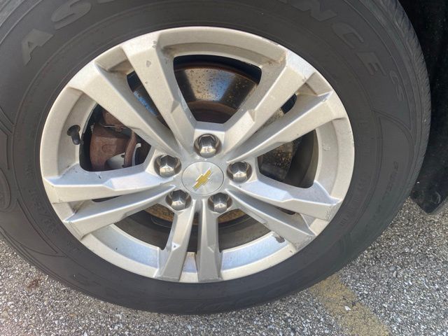Used 2015 Black Chevrolet LS image 3