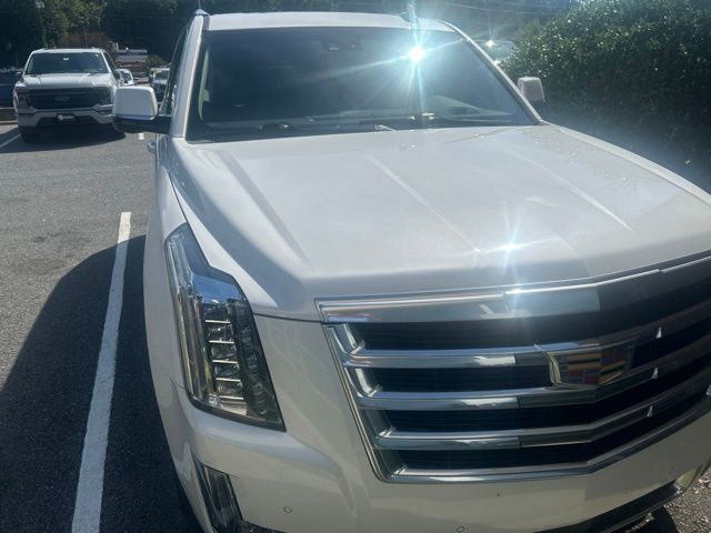 Used 2019 White Cadillac Premium Luxury image 5