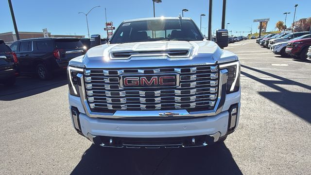 2025 GMC Sierra 2500HD Denali 8