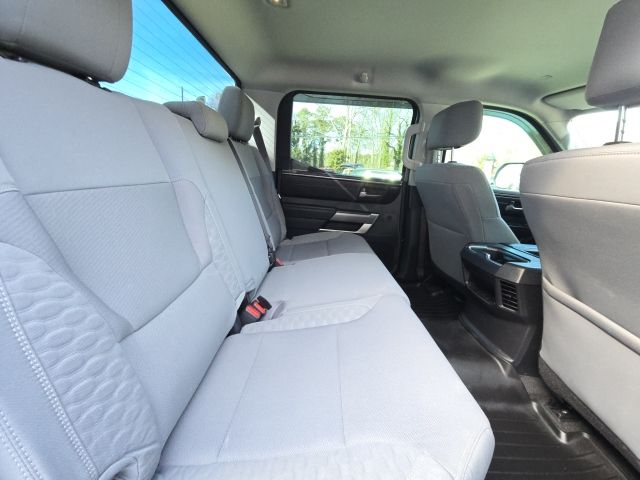 2022 Toyota Tundra SR5:45245B