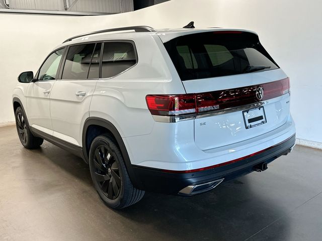 2026 Volkswagen Atlas 2.0T SE w/Technology White/off-white at Subaru and VW of Moon Township