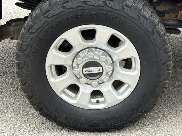 Used 2024 White Ford XLT image 10