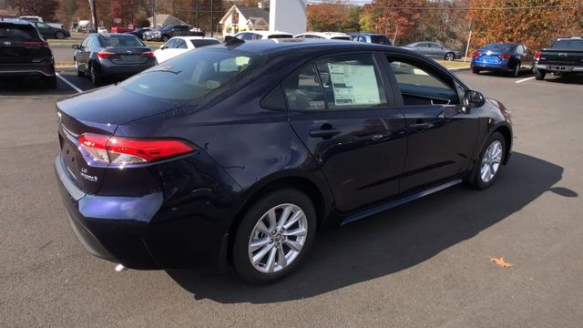 2025 Toyota Corolla Hybrid LE 9