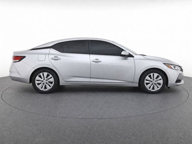 Used 2023 Silver Nissan S image 4