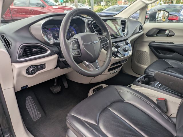 2023 Chrysler Pacifica Touring L - Photo 12