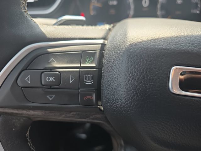 Used 2023 Bright White Clearcoat Jeep Limited image 19