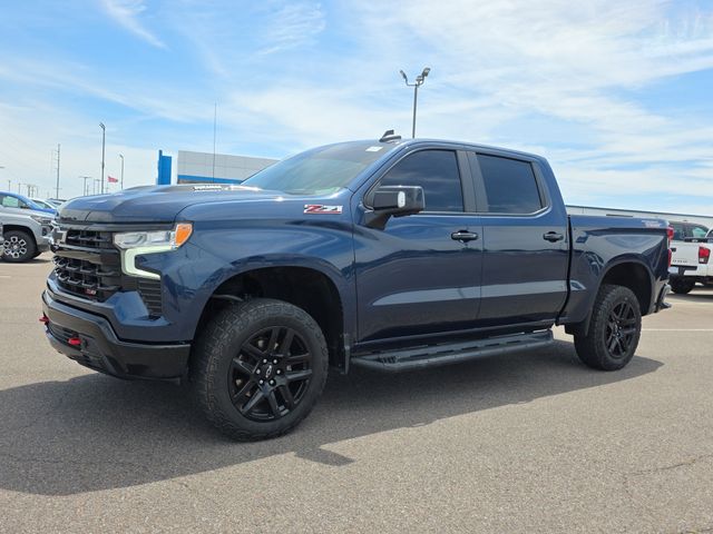 Northsky Blue Metallic 2022 Chevrolet Silverado 1500 LT Trail Boss Crew Cab 4WD Pickup Truck Four-Wheel Drive Automatic