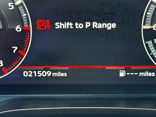 Used 2024 Silver Mitsubishi SE Black Edition w/Pano Roof image 31