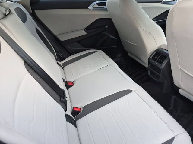 2026 Volkswagen Taos SE - Photo 25