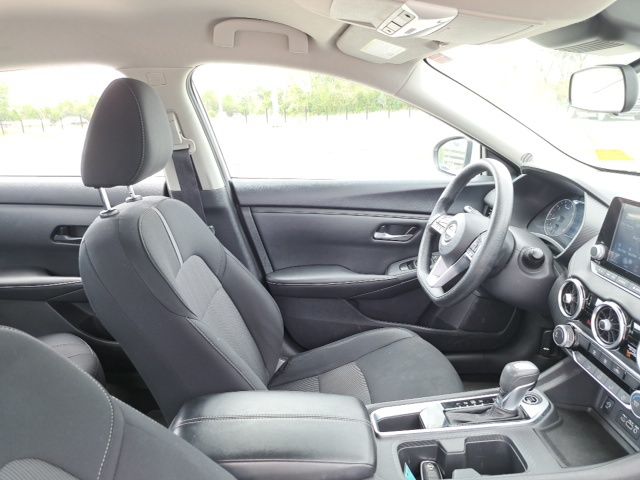 Used 2024 White Nissan SV image 5