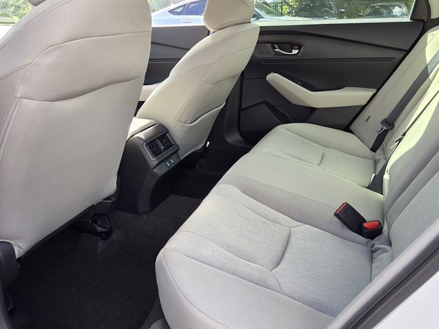 New 2026 White Honda SE image 6