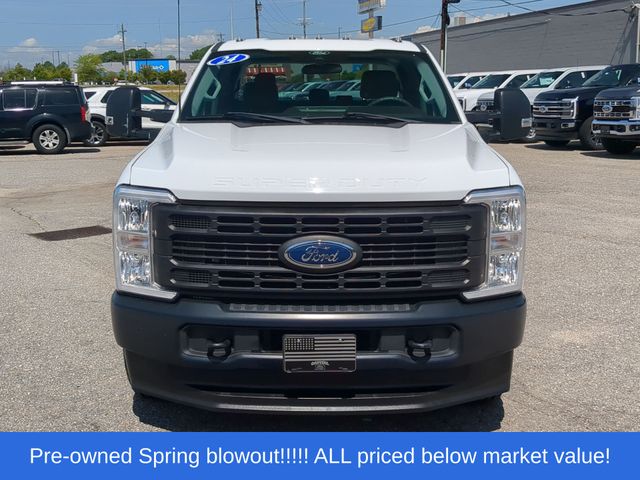 Used 2024 White Ford XL image 16