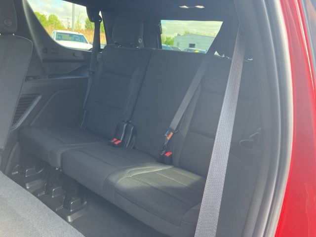 2021 GMC Yukon SLE photo
