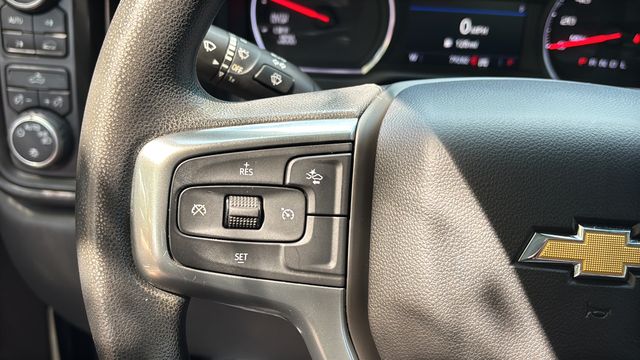 Used 2022 Black Chevrolet Custom image 22