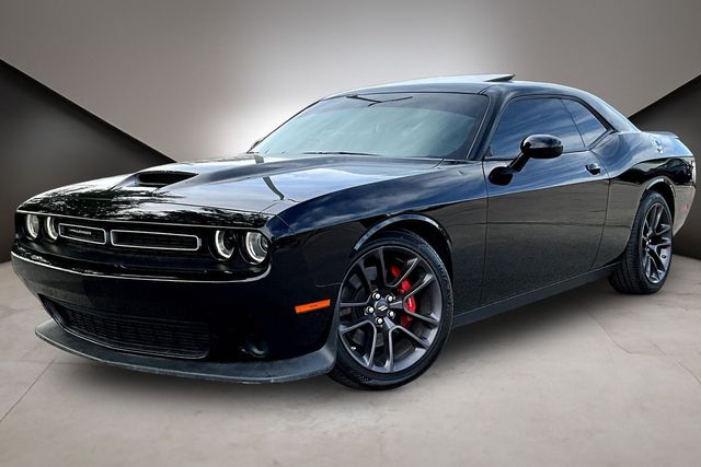 Pitch Black Clearcoat 2023 Dodge Challenger Coupe Rear-Wheel Drive 8-Speed Automatic