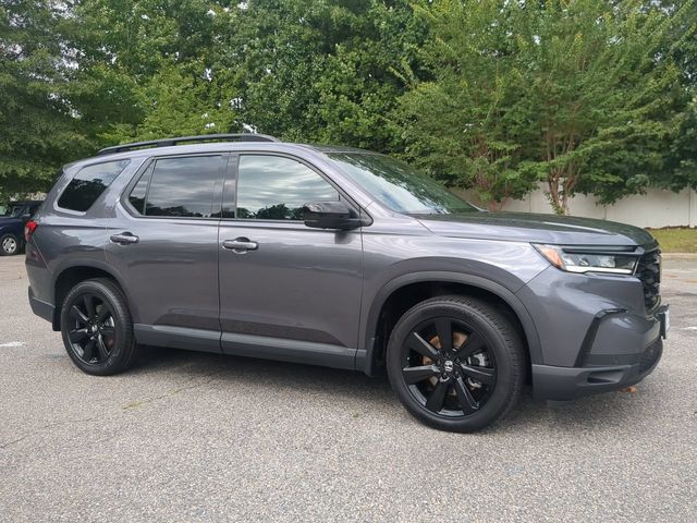 Gray (Modern Steel Metallic) 2025 Honda Pilot SUV / Crossover All-Wheel Drive Automatic