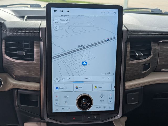 2022 Ford Expedition Limited White at EAG Ford Navasota
