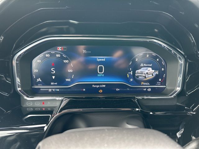 2025 Chevrolet Silverado 1500 LT photo
