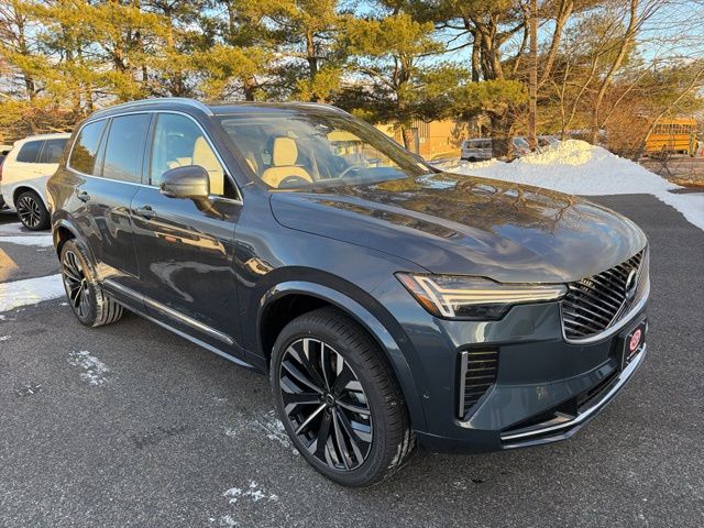 2026 Volvo XC90 B6 Plus 7-Seater