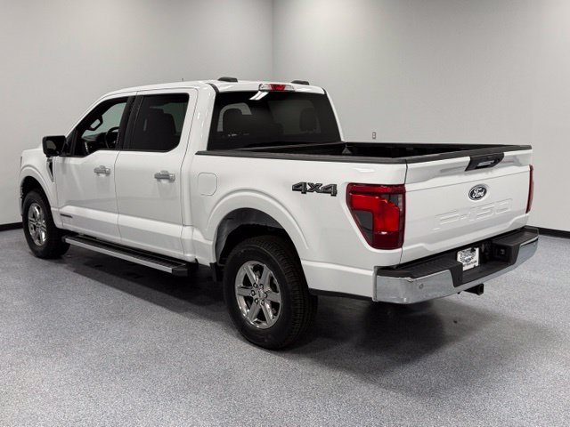 Used 2024 White Ford XLT image 6
