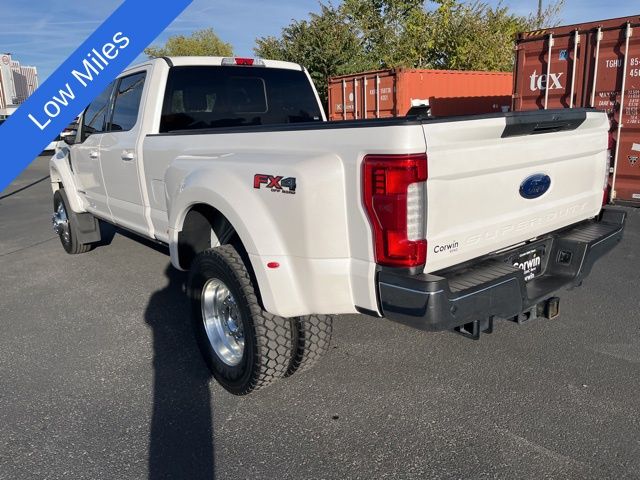 2019 Ford F-450SD Lariat 24