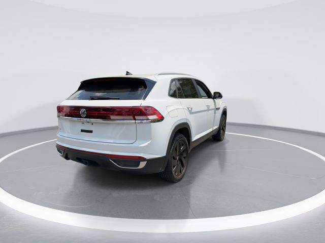 Used 2024 White Volkswagen 2.0T SE w/Technology image 8