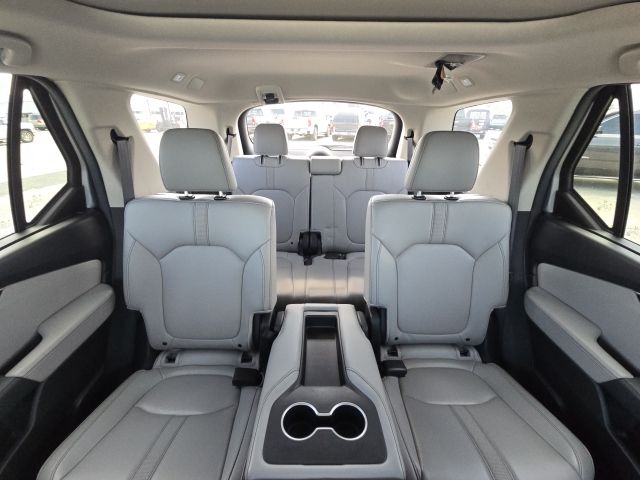 2024 Honda Pilot Touring:C02566