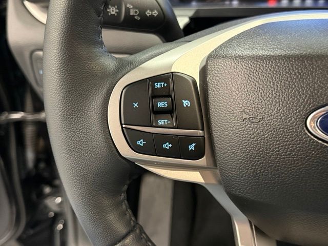Used 2023 Black Ford XLT image 14